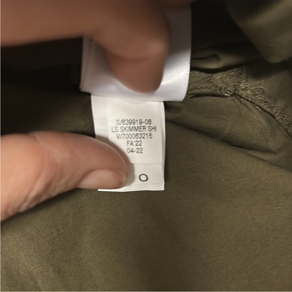 Banana Republic Boxy Cropped Button Down Shirt - Picture 8 of 9